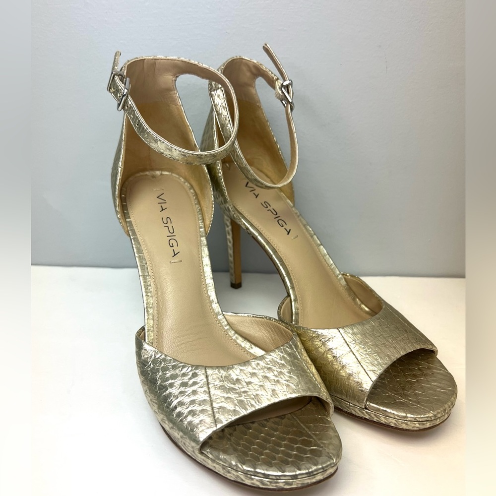 Via Spiga- Gold Heels, Size:8M,‎ Womens, Pre-Owned